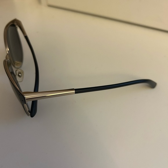Versace MOD 2168 polarized sunglasses - Picture 2 of 4